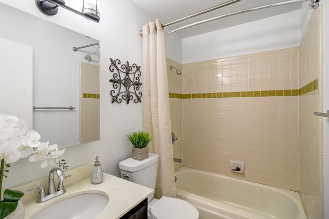 2248 Baywater Ln, Rancho Cordova, CA 95670