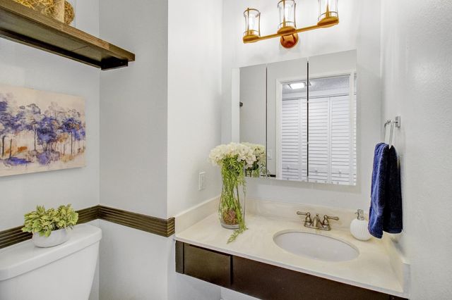 2248 Baywater Ln, Rancho Cordova, CA 95670