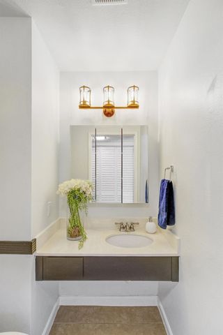 2248 Baywater Ln, Rancho Cordova, CA 95670