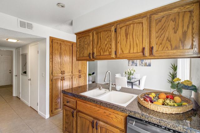 2248 Baywater Ln, Rancho Cordova, CA 95670