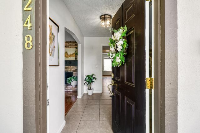 2248 Baywater Ln, Rancho Cordova, CA 95670