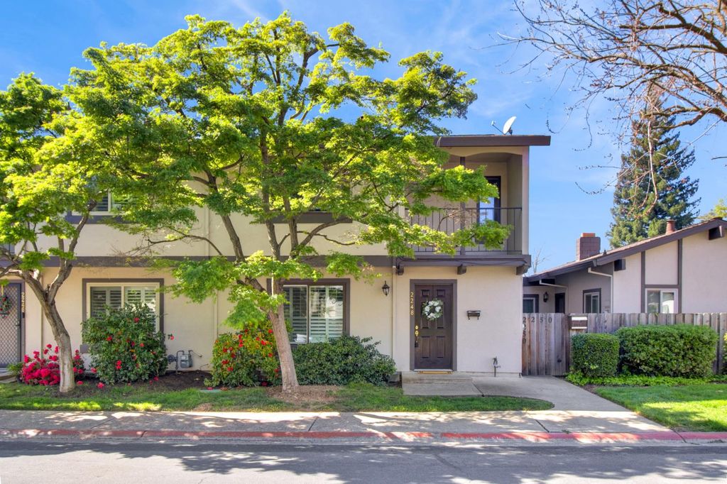 2248 Baywater Ln, Rancho Cordova, CA 95670
