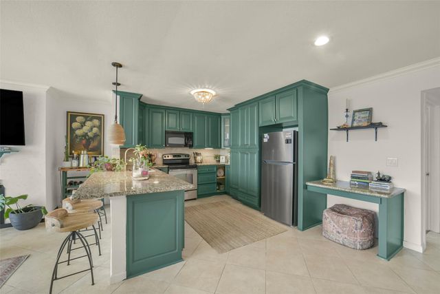 2333 Bering Drive 322, Houston, TX 77057