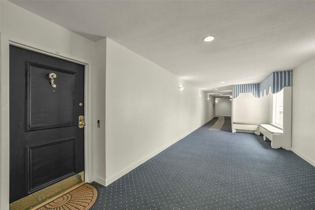 2333 Bering Drive 322, Houston, TX 77057