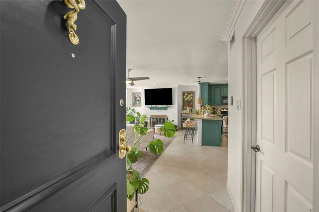 2333 Bering Drive 322, Houston, TX 77057