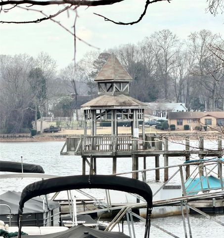 754 Southwest Drive, Davidson, NC 28036