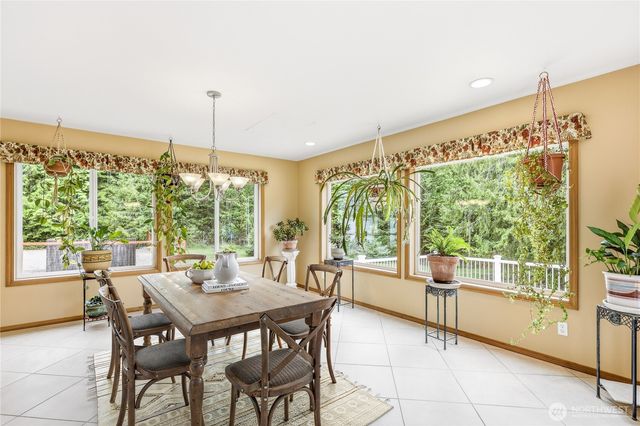 291 Fawn Meadow Road, Chimacum, WA 98325