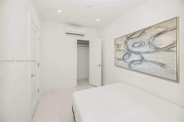 733 Michigan Ave 4, Miami Beach, FL 33139