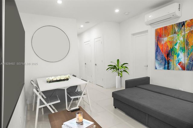 733 Michigan Ave 4, Miami Beach, FL 33139