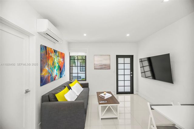 733 Michigan Ave 4, Miami Beach, FL 33139