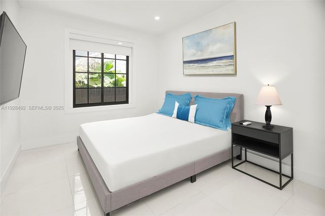 733 Michigan Ave 4, Miami Beach, FL 33139