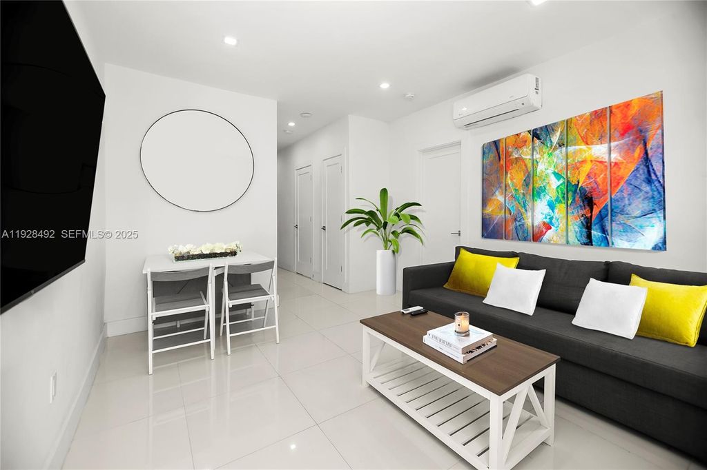 733 Michigan Ave 4, Miami Beach, FL 33139