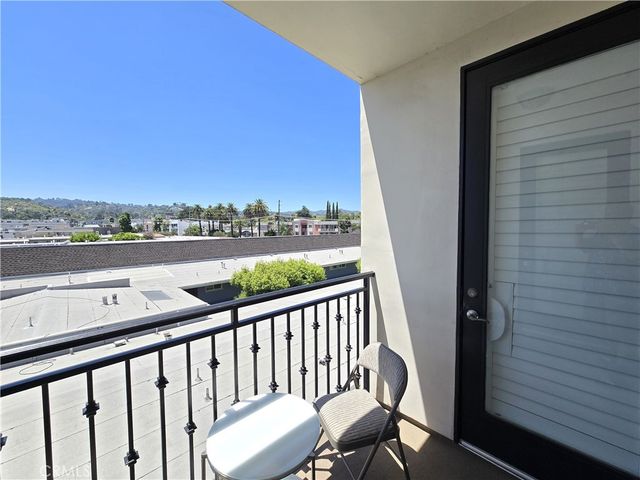 4724 Kester Avenue 409, Sherman Oaks, CA 91403