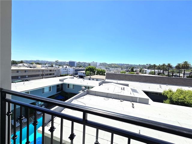 4724 Kester Avenue 409, Sherman Oaks, CA 91403
