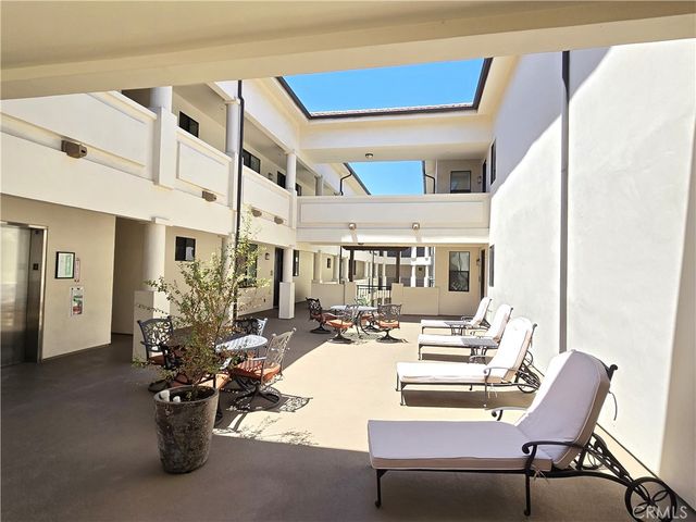 4724 Kester Avenue 409, Sherman Oaks, CA 91403