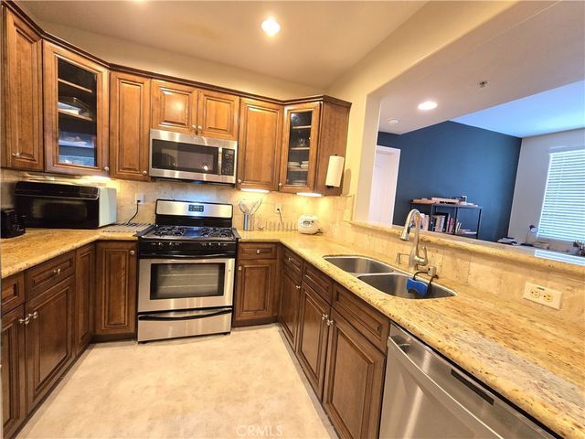 4724 Kester Avenue 409, Sherman Oaks, CA 91403