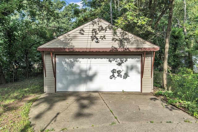 18491 Brady, Redford, MI 48240