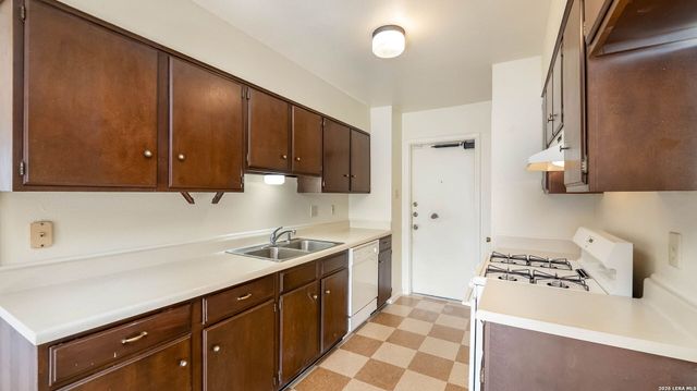 4710 Casa Bello, San Antonio, TX 78233