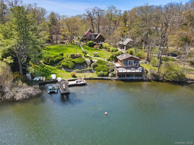 366 W Lake Boulevard, Mahopac, NY 10541