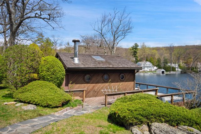 366 W Lake Boulevard, Mahopac, NY 10541