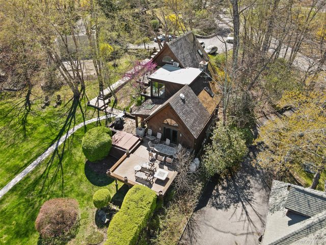 366 W Lake Boulevard, Mahopac, NY 10541
