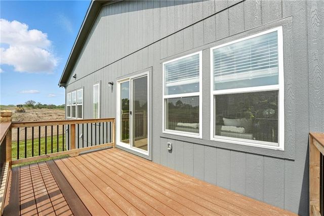 9014 SW 4TH Street, Blue Springs, MO 64064