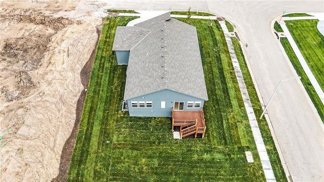 9014 SW 4TH Street, Blue Springs, MO 64064