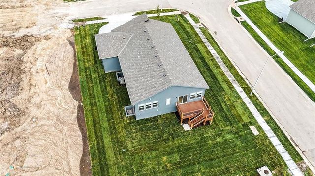 9014 SW 4TH Street, Blue Springs, MO 64064