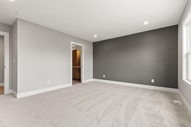 7772 Greendale Drive Se, Gaines Twp, MI 49315