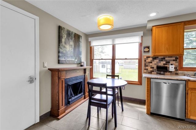 387 Seneca Place, Lancaster, NY 14086