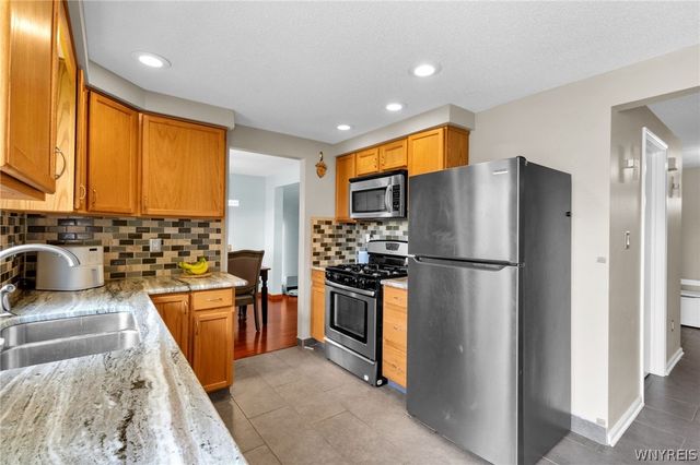 387 Seneca Place, Lancaster, NY 14086