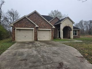 936 County Road 4923, Dayton, TX 77535