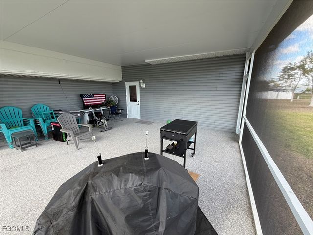 2113 NW 22nd AVE, Cape Coral, FL 33993