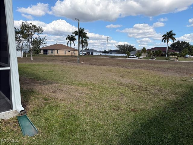 2113 NW 22nd AVE, Cape Coral, FL 33993