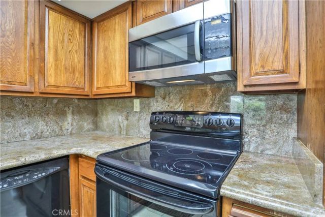672 Greendale Lane, Pomona, CA 91767
