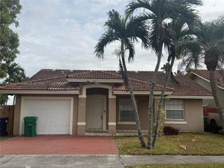1081 NW 128th Pl, Miami, FL 33182