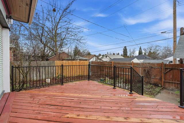 4917 N Post St, Spokane, WA 99205