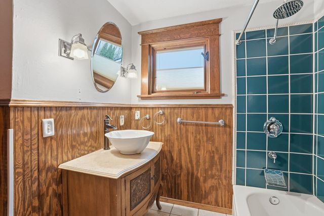 4917 N Post St, Spokane, WA 99205