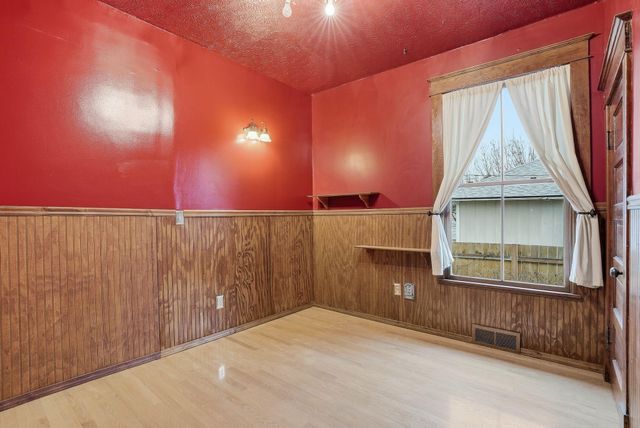 4917 N Post St, Spokane, WA 99205