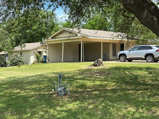 1101 E Palestine Street, Mexia, TX 76667