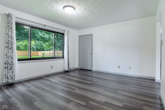 3539 E Southport Road, Indianapolis, IN 46227