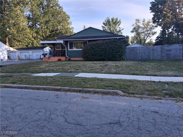 2879 Linda Drive NW, Warren, OH 44485