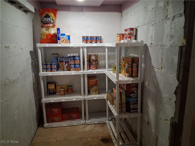 2879 Linda Drive NW, Warren, OH 44485