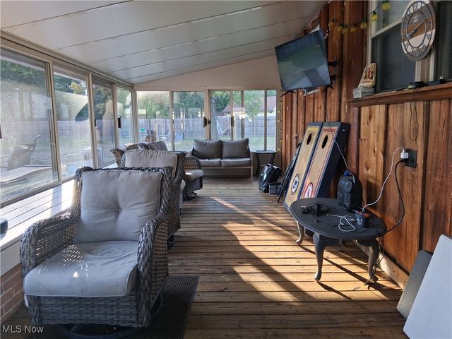 2879 Linda Drive NW, Warren, OH 44485