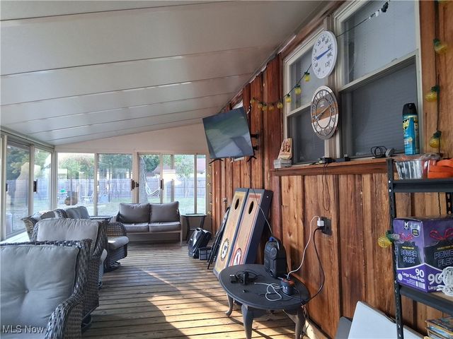 2879 Linda Drive NW, Warren, OH 44485