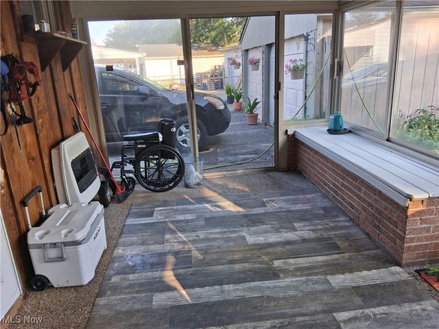 2879 Linda Drive NW, Warren, OH 44485