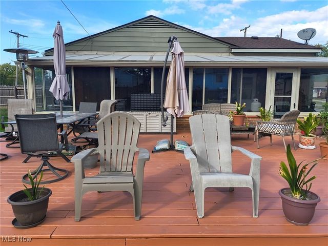 2879 Linda Drive NW, Warren, OH 44485