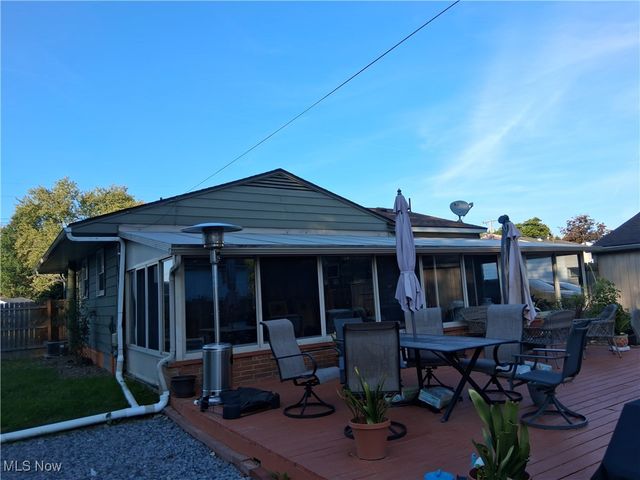 2879 Linda Drive NW, Warren, OH 44485