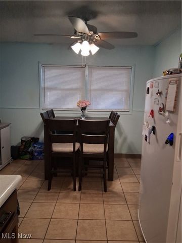 2879 Linda Drive NW, Warren, OH 44485