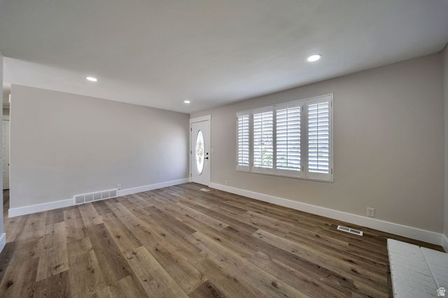 5382 S SKEESWOOD CIR, Taylorsville, UT 84129